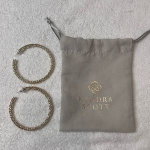 Kendra Scott Large Maggie hoop earrings in Gold Filigree